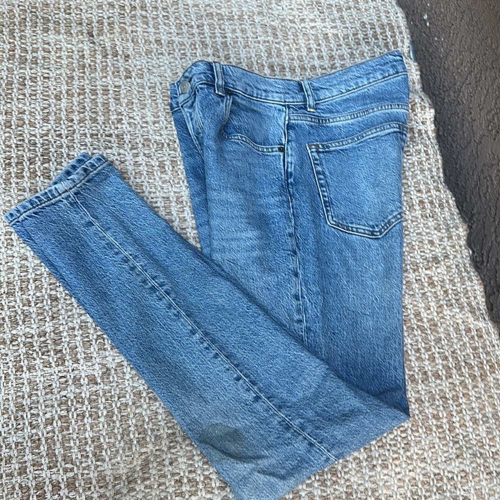 Reformation Wash Maya Jeans - Picture 6 of 7